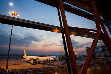 日本一新JRPG《Xicatrice》预告片展示游戏机制